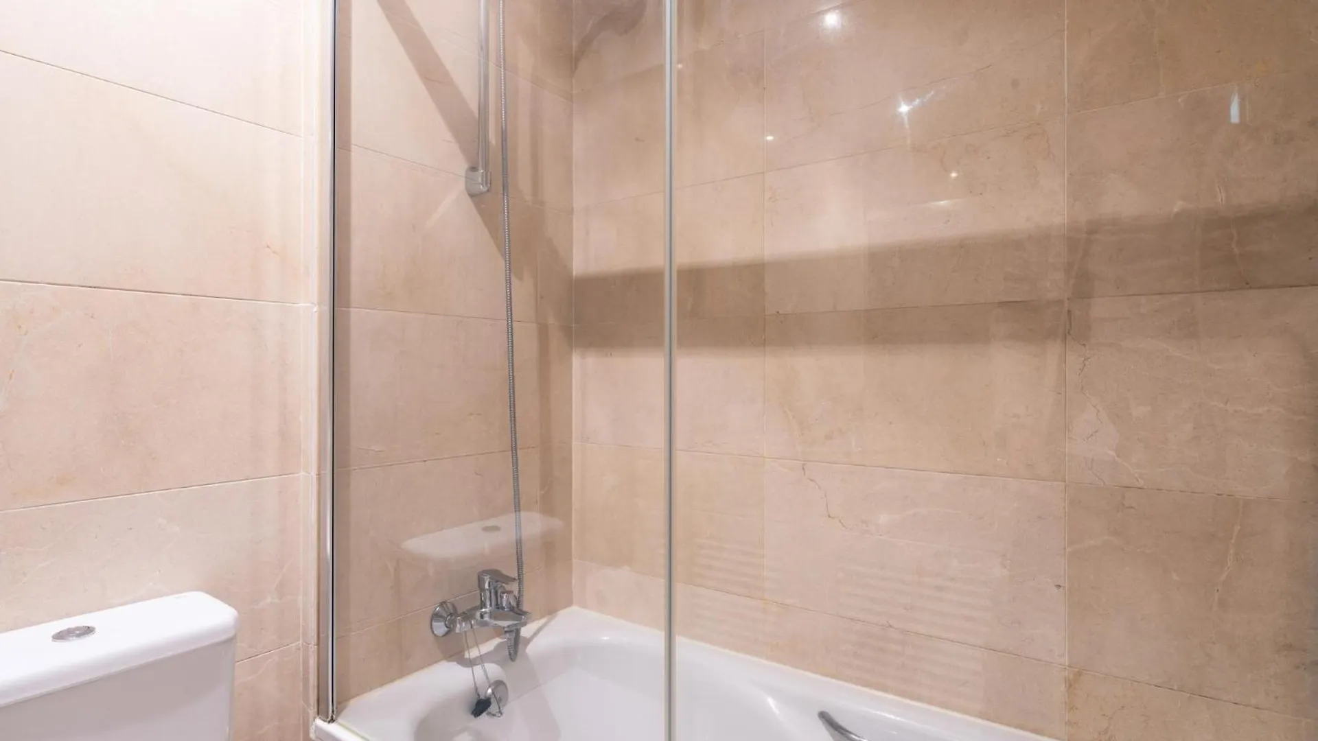 Beautiful Apartment With View Ojen
